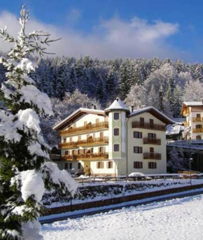 2 bedrooms appartement at Andalo 600 m away from the slopes with city view garden and wifi